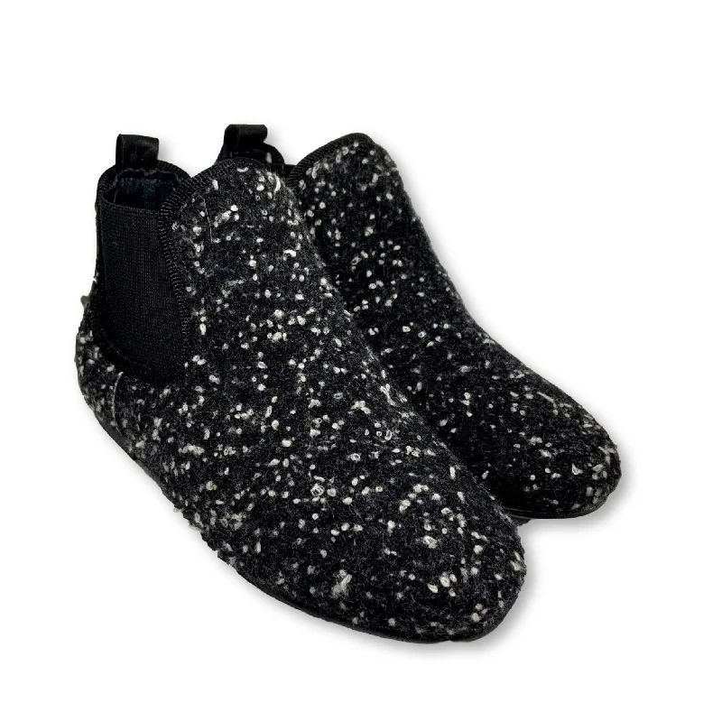 BluBlonc Black Tweed Bootie