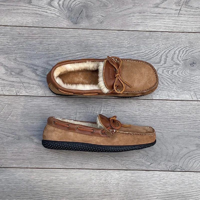 In Stock Men’s Hearth ESQ Slipper: Chestnut