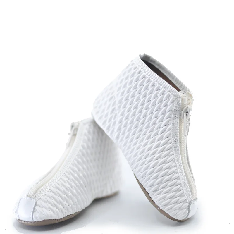 Pepe White Textured Zipper Bootie