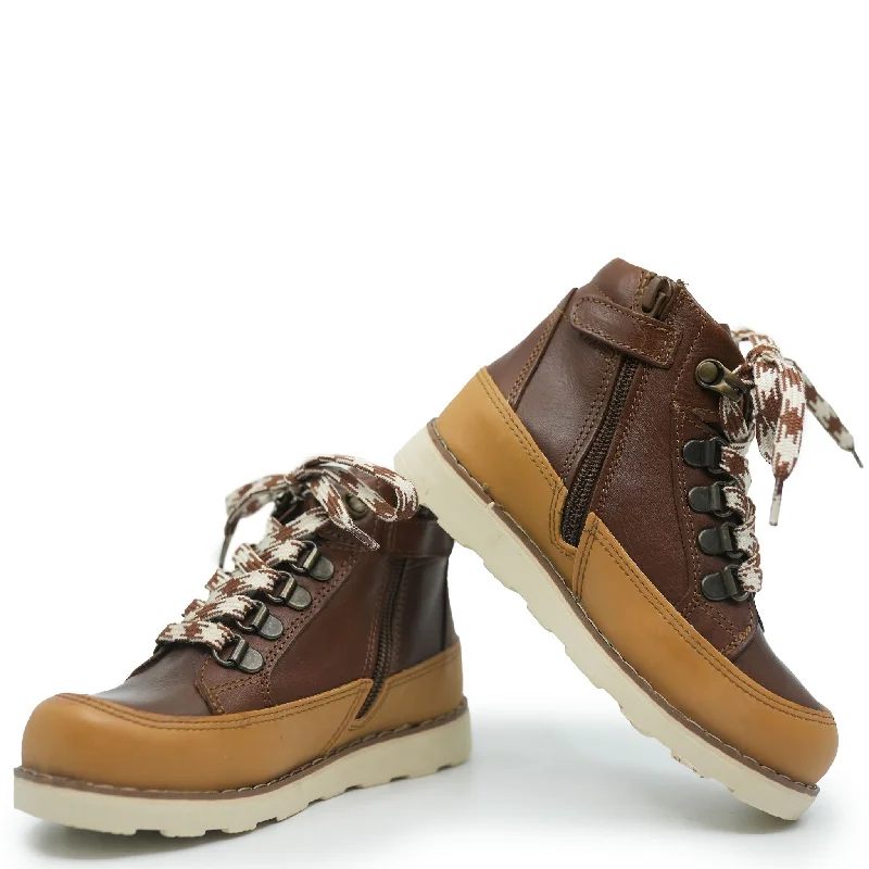 Petit Nord Two Tone Hazelnut Boot