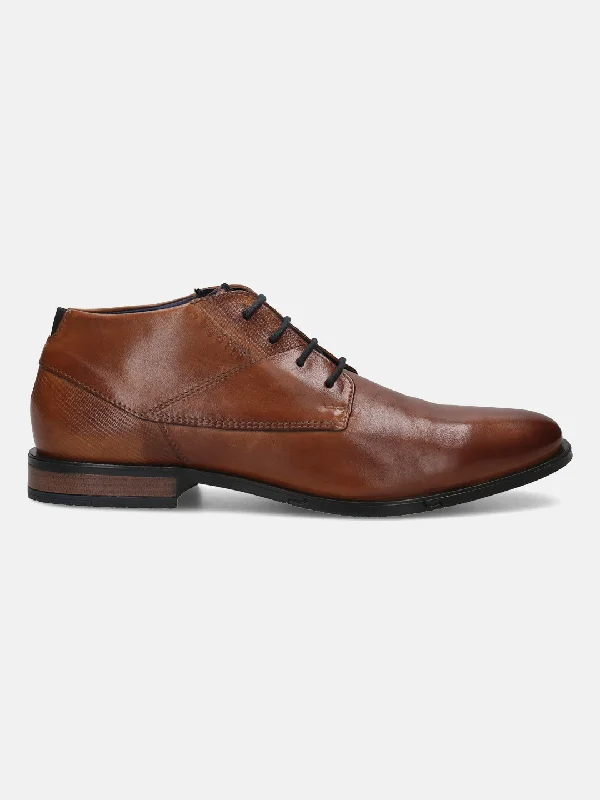 bugatti Cognac Premium Leather Chukka Boots