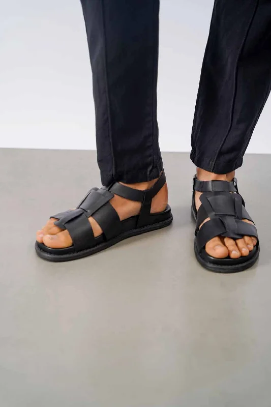 LEATHER SANDALS