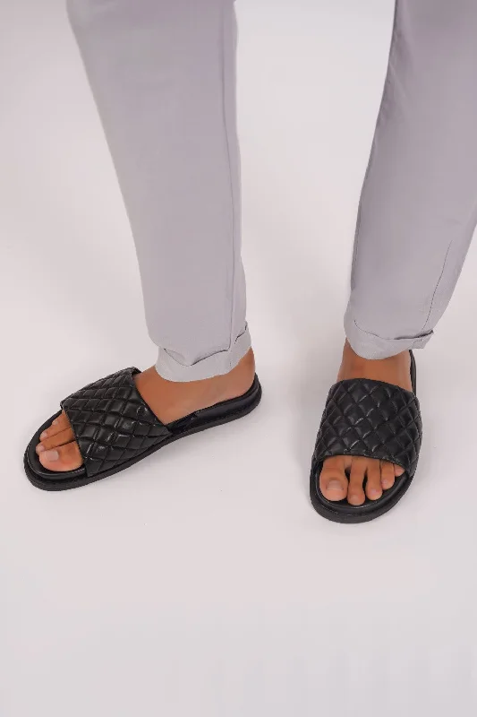 QUILTED LEATHER SLIDES